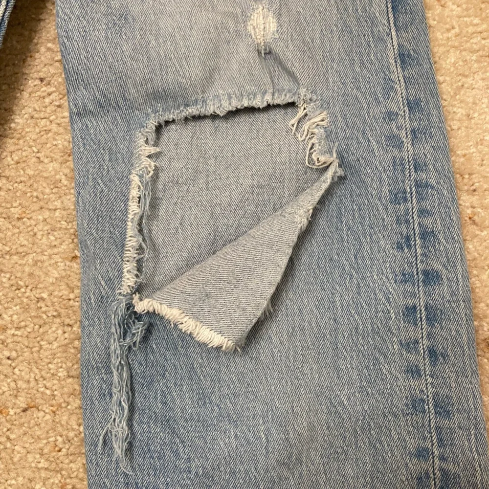 Levi’s Ribcage Straight Light Wash Denim Jeans, Button Fly, Women’s Size 25 - Picture 7 of 15